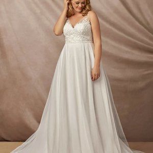Azazie Bridal: Sydney Wedding Dress (NWOT)